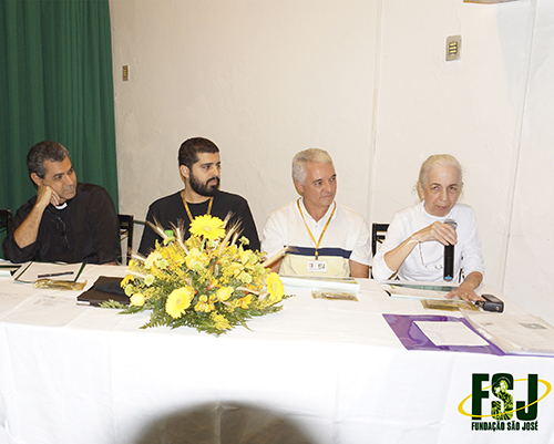 Fundação São José realiza seminário sobre religiões